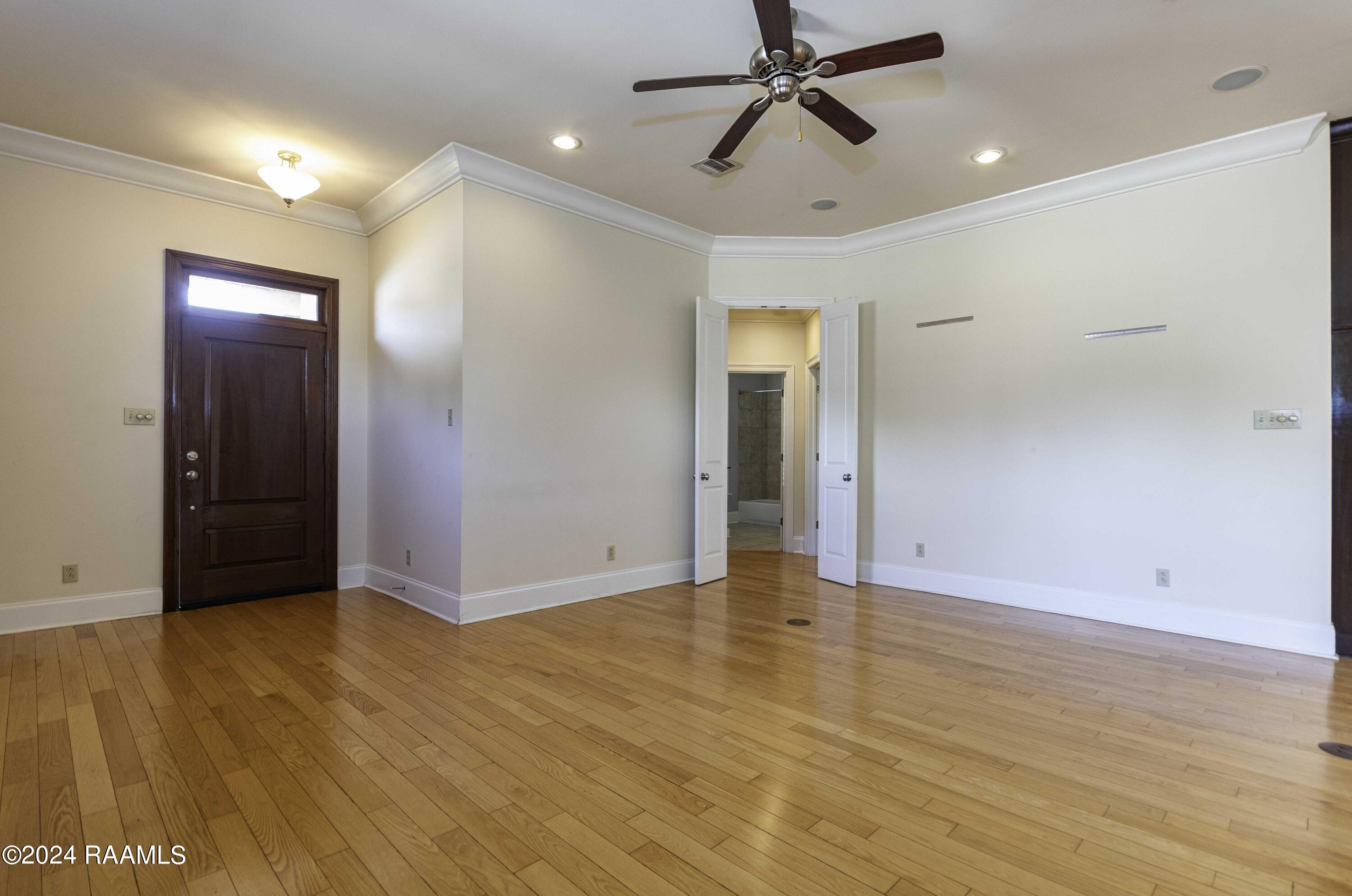 107 Shady Ridge Lane Lafayette, LA 70508 - Photo 20 of 32 Living Room