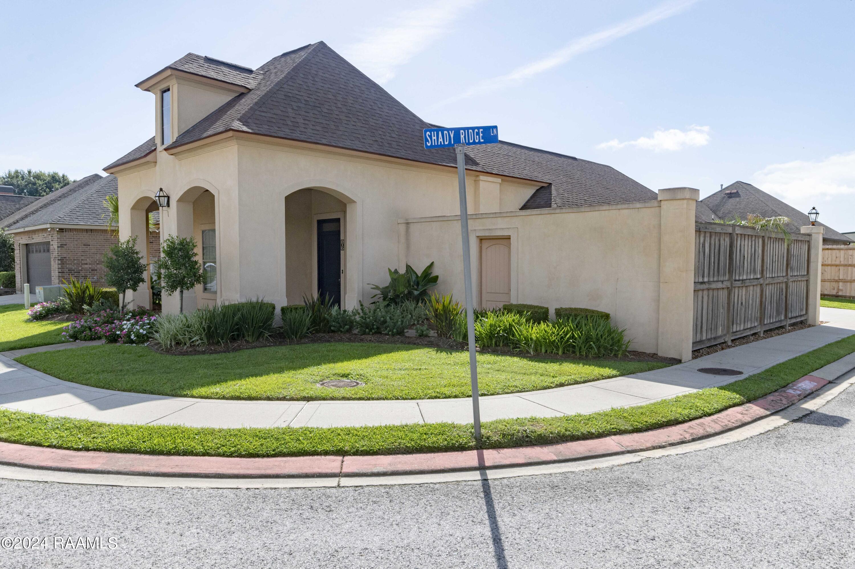 107 Shady Ridge Lane Lafayette, LA 70508 - Photo 3 of 32 Exterior Side