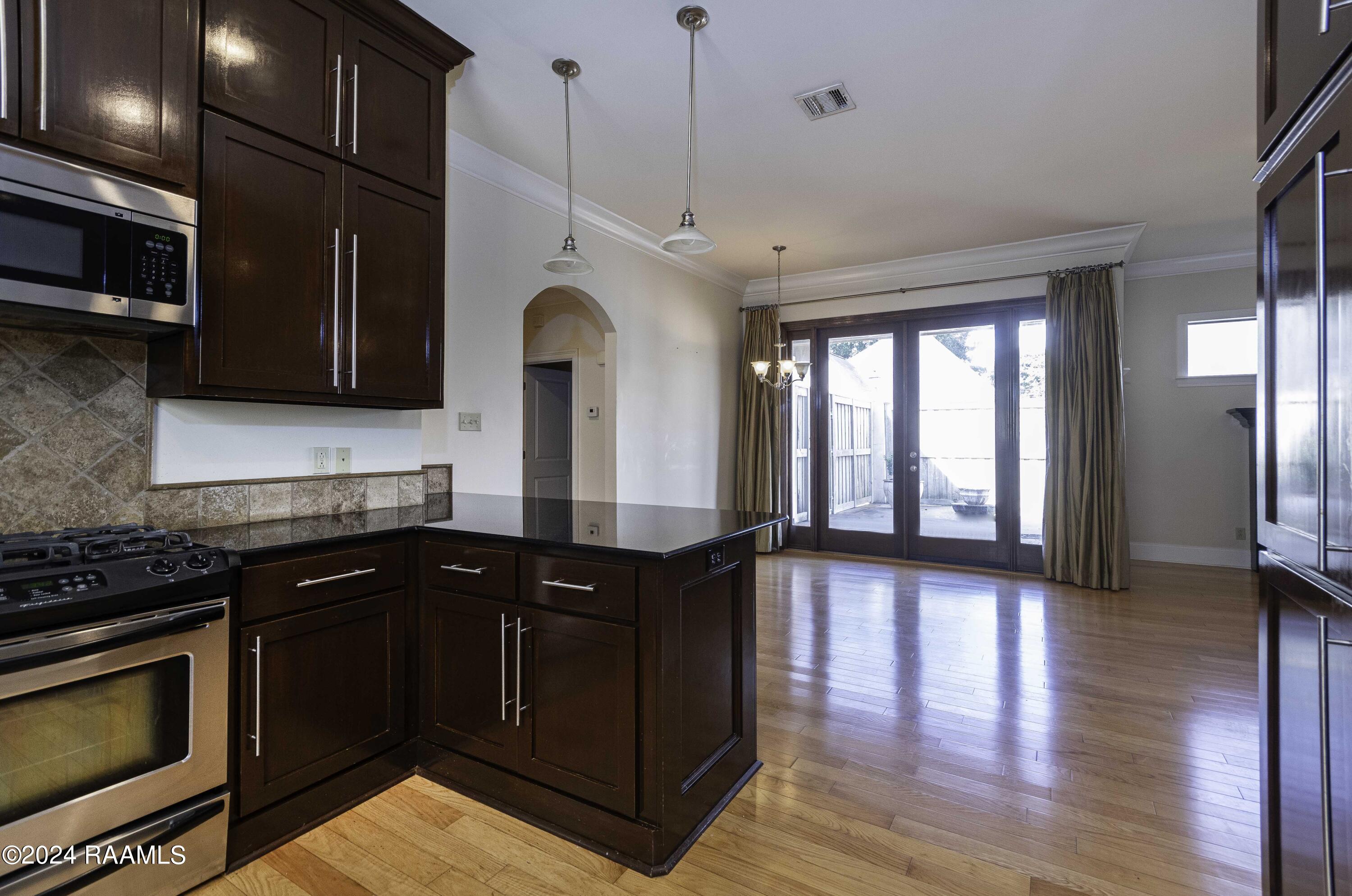 107 Shady Ridge Lane Lafayette, LA 70508 - Photo 10 of 32 Kitchen