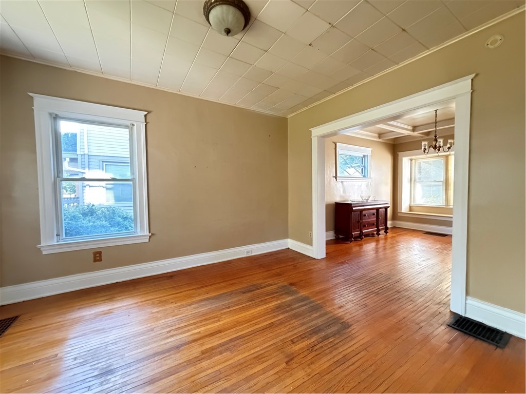220 Electric Avenue Rochester, NY 14613 - Photo 13 of 23