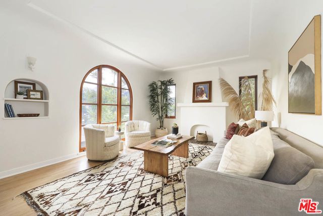 $1,475,000 | 2209 Valentine Street, Los Angeles, CA 90026