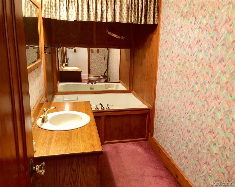 4294 Lapeer Road Burton, MI 48509 - Photo 26 of 96 fullsizeoutput_ede0.jpeg