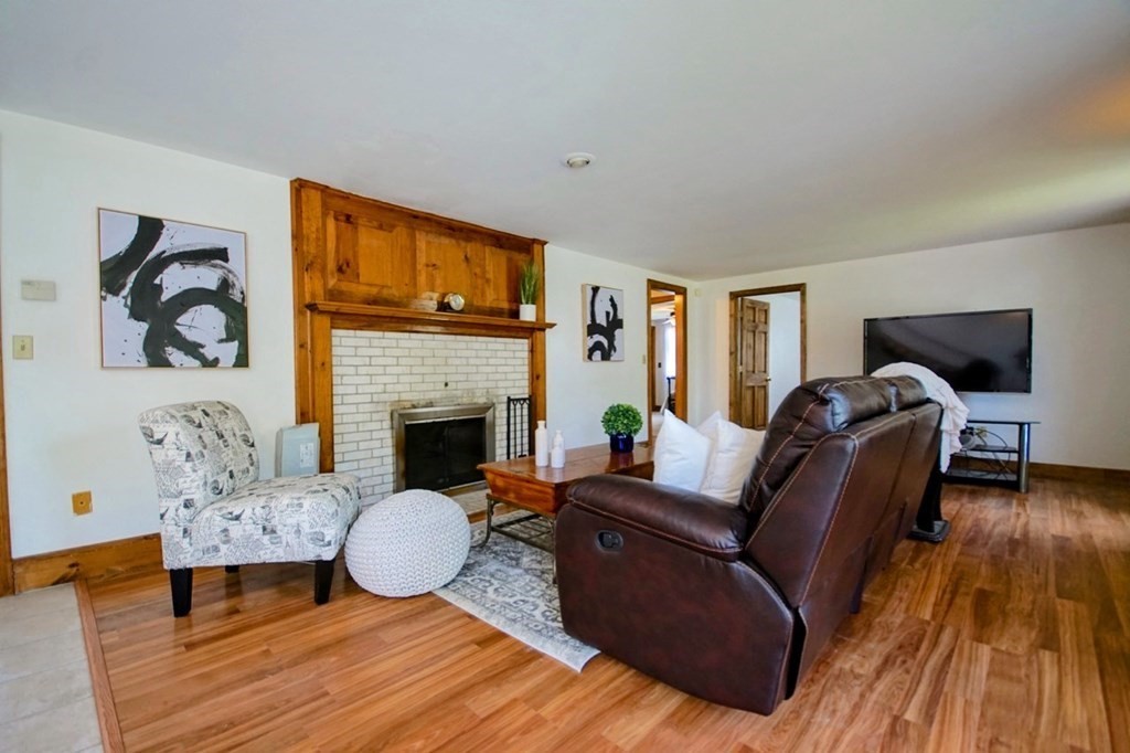 25 Prospect Street Georgetown, MA 01833 - Photo 8 of 40 Gallery Image 8