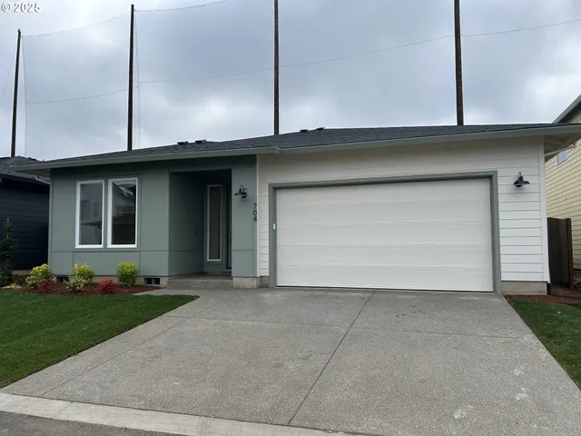 $558,185 | 704 Magnolia Avenue, Unit 43, Woodburn, OR 97071