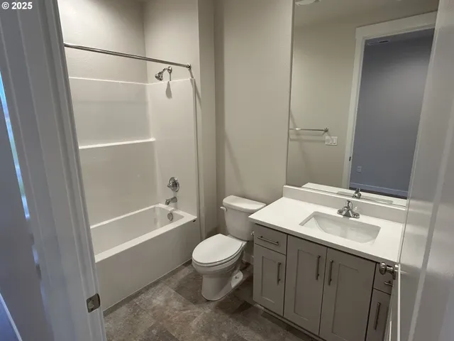 $559,960 | 704 Magnolia Avenue, Unit 43, Woodburn, OR 97071