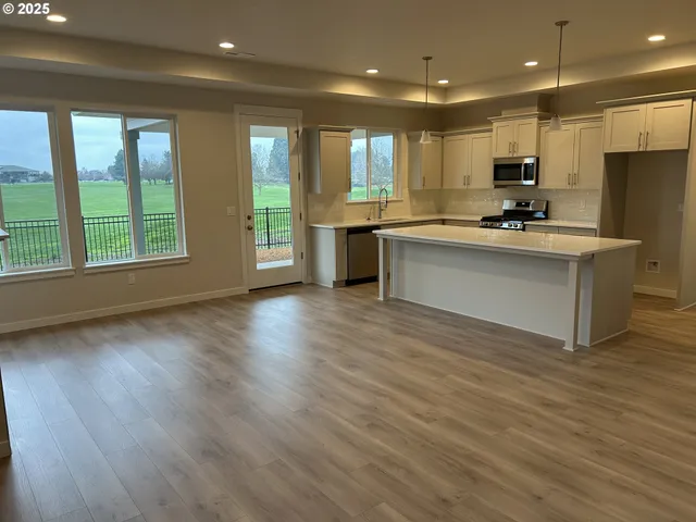 $559,960 | 704 Magnolia Avenue, Unit 43, Woodburn, OR 97071