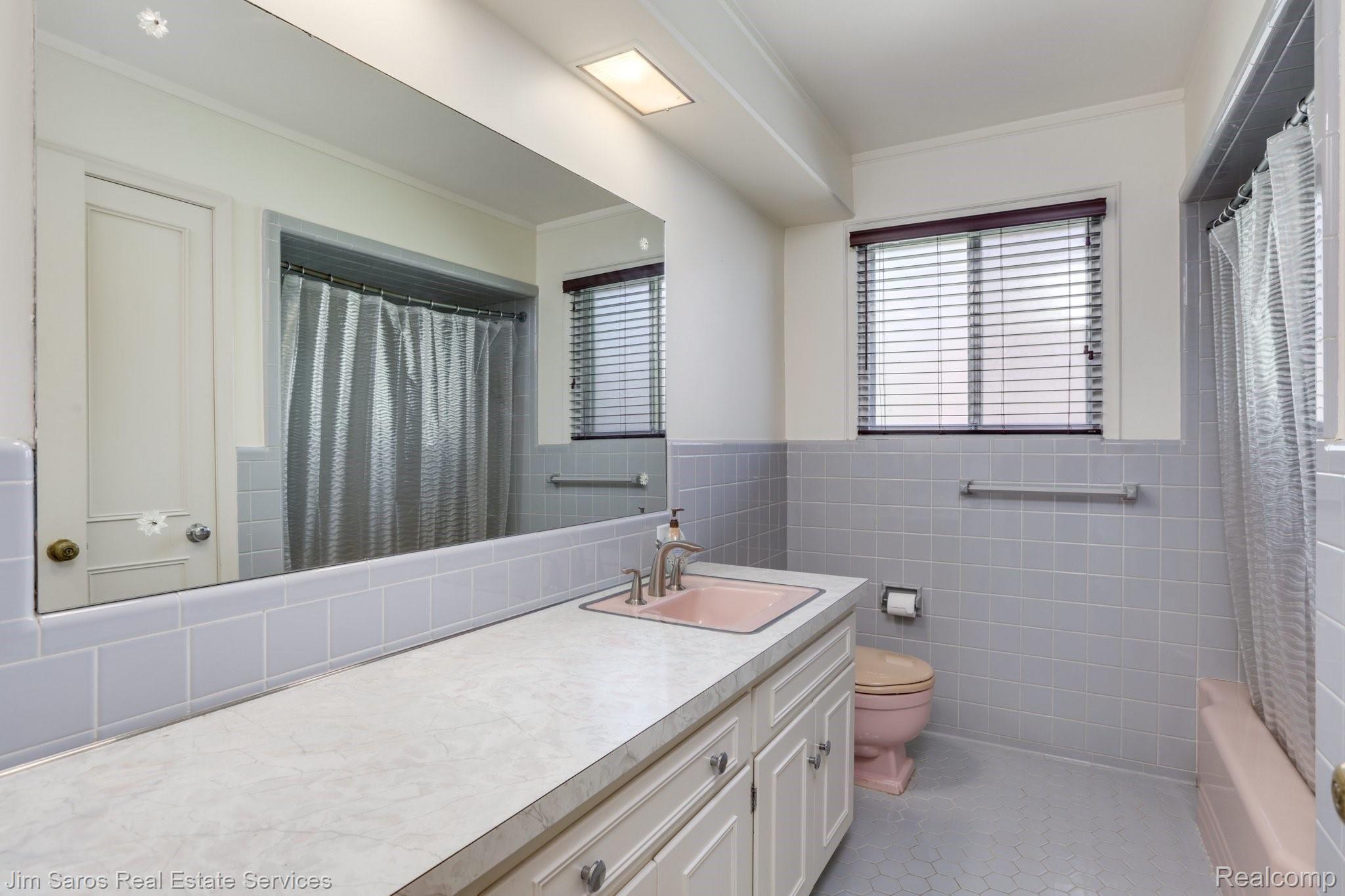 768 Trombley Road Grosse Pointe, MI 48230 - Photo 33 of 42 768+Trombley+Rd+Grosse+Pointe+Park-21-web.jpg