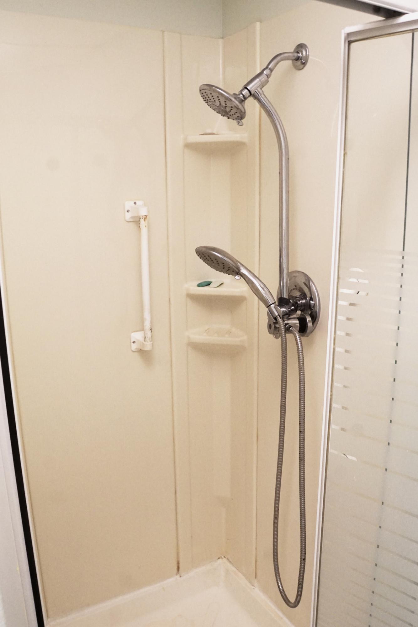 201 Flanders A Delray Beach, FL 33484 - Photo 15 of 29 HALL BATH