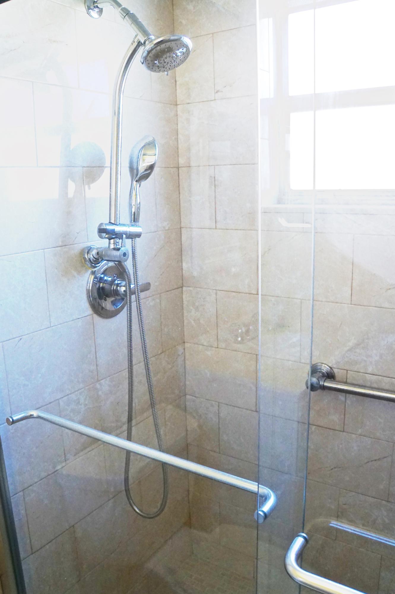 201 Flanders A Delray Beach, FL 33484 - Photo 18 of 29 MASTER BATH
