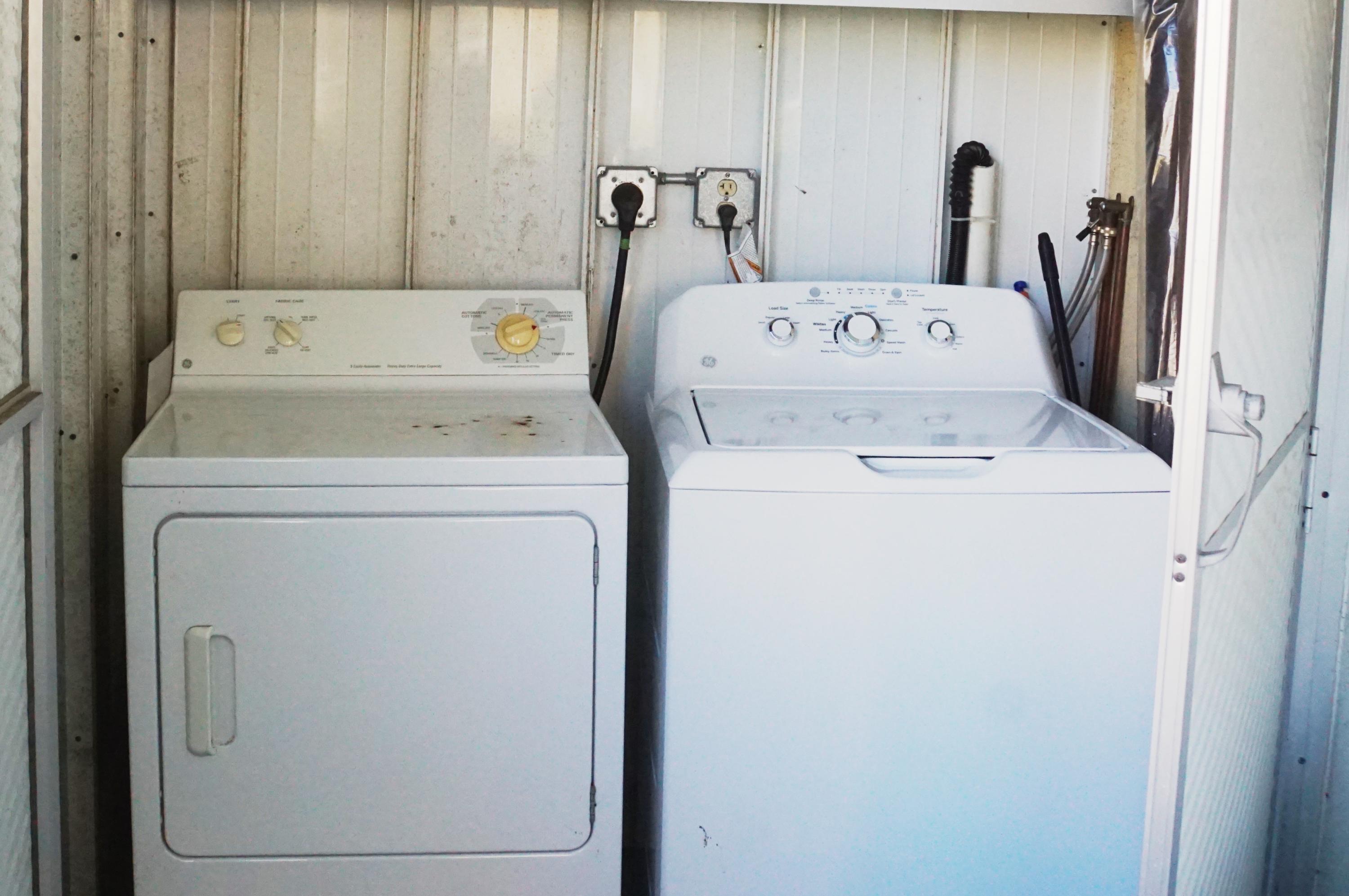 201 Flanders A Delray Beach, FL 33484 - Photo 23 of 29 LAUNDRY