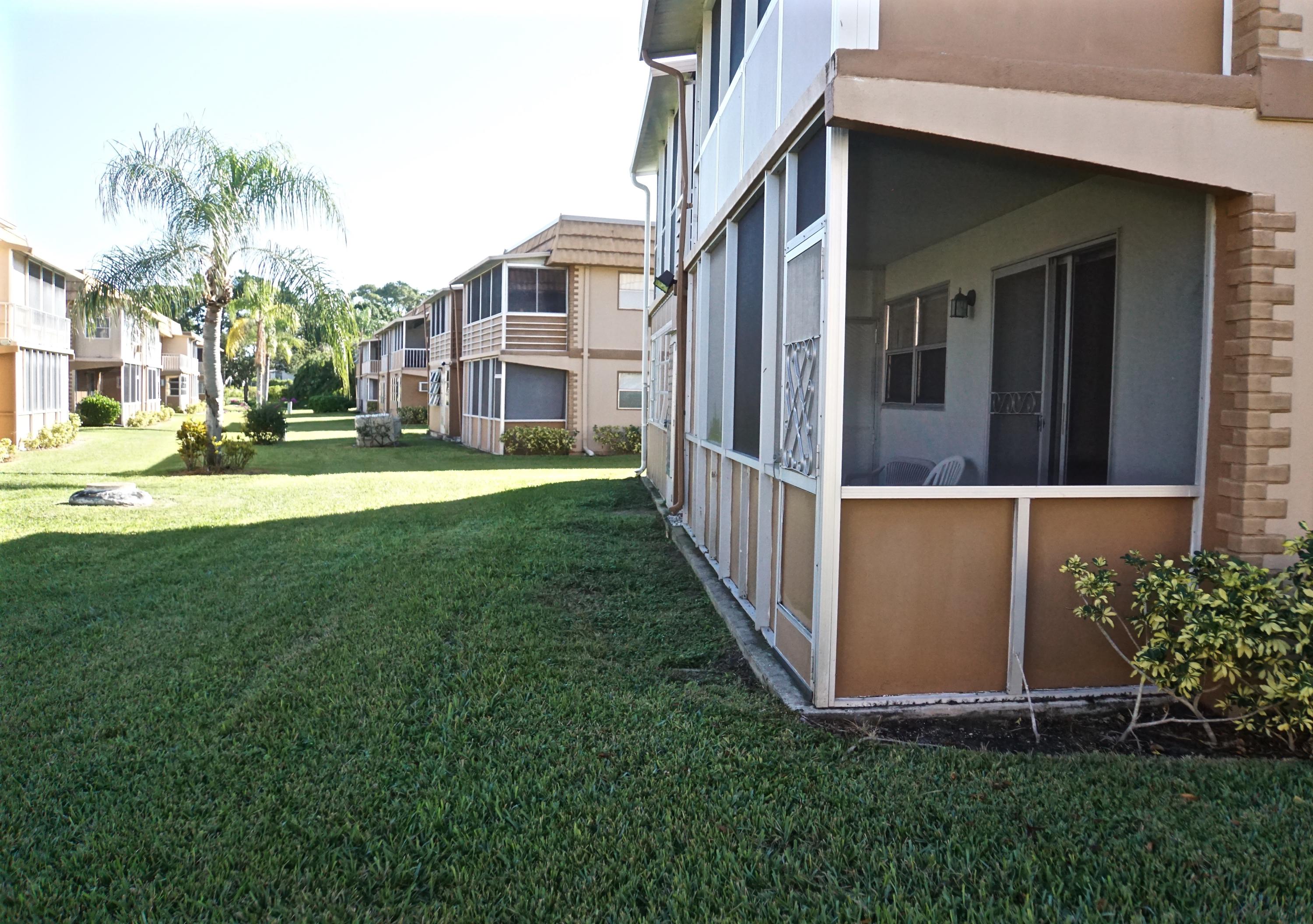 201 Flanders A Delray Beach, FL 33484 - Photo 27 of 29 PATIO