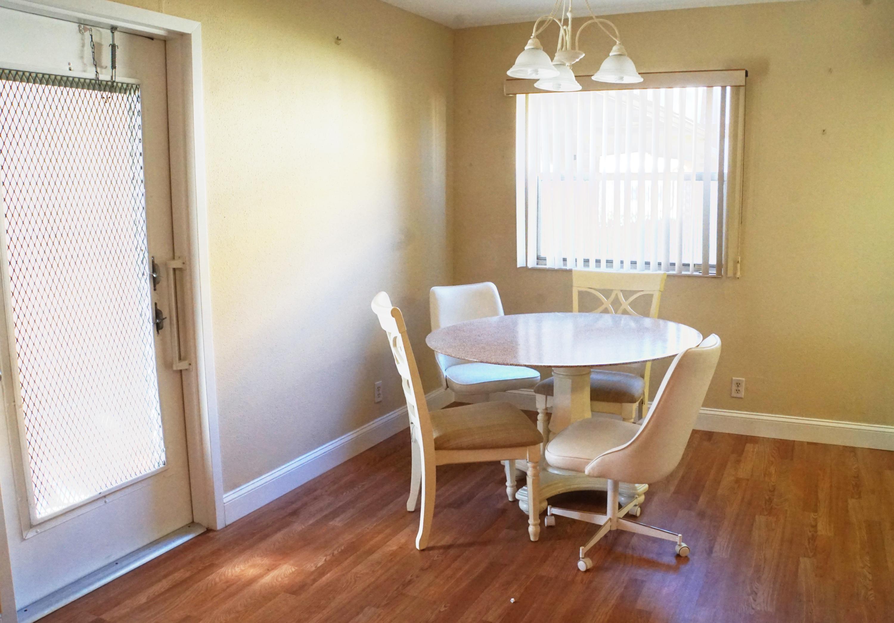 201 Flanders A Delray Beach, FL 33484 - Photo 4 of 29 DINING AREA