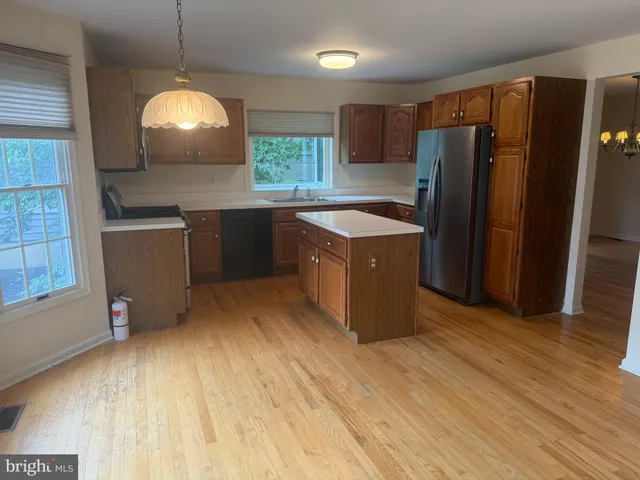 $769,900 | 1 Cranberry Court, Princeton, NJ 08540