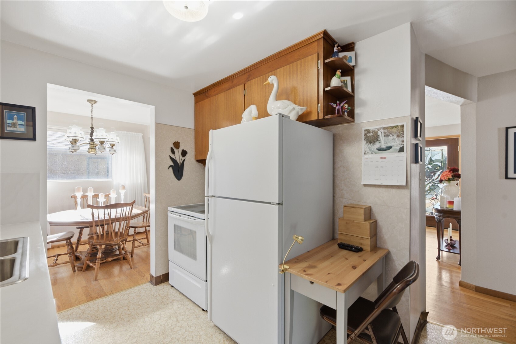 3947 Southwest Portland Street Seattle, WA 98136 - Photo 9 of 27