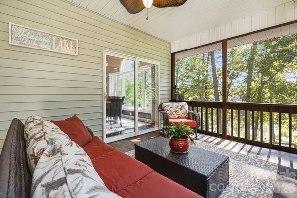 $1,249,000 | 91 Island View Court, Mill Spring, NC 28756
