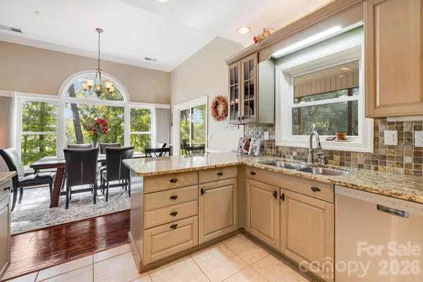 $1,249,000 | 91 Island View Court, Mill Spring, NC 28756