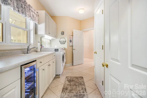 $1,249,000 | 91 Island View Court, Mill Spring, NC 28756