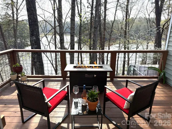 $1,249,000 | 91 Island View Court, Mill Spring, NC 28756