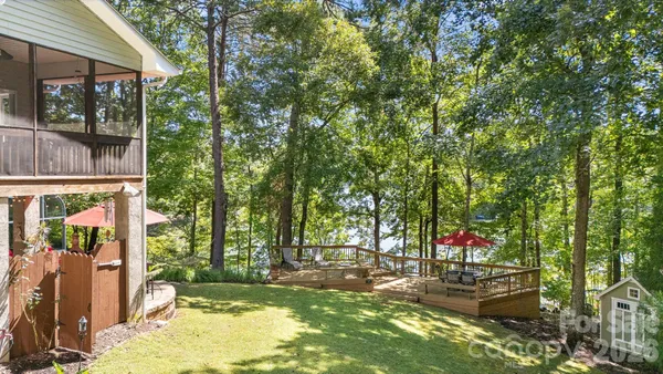 $1,249,000 | 91 Island View Court, Mill Spring, NC 28756