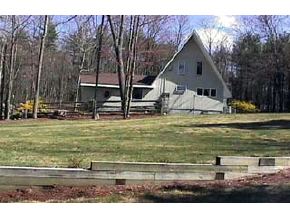 27 Truell Road Hollis, NH 03049 - Photo 2 of 5