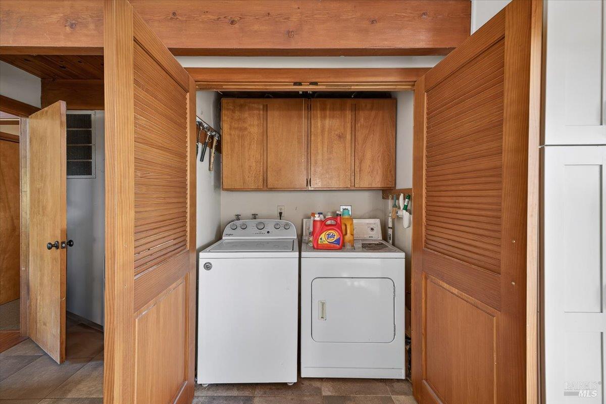 23881 Walling Road Geyserville, CA 95441 - Photo 10 of 40 Gallery Image 10