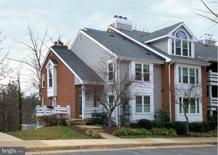 11154 Beaver Trail Court, Unit 11154 Reston, VA 20191 - Photo 1 of 25 Exterior (Main)