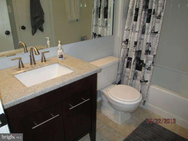 11154 Beaver Trail Court, Unit 11154 Reston, VA 20191 - Photo 12 of 25 Bath