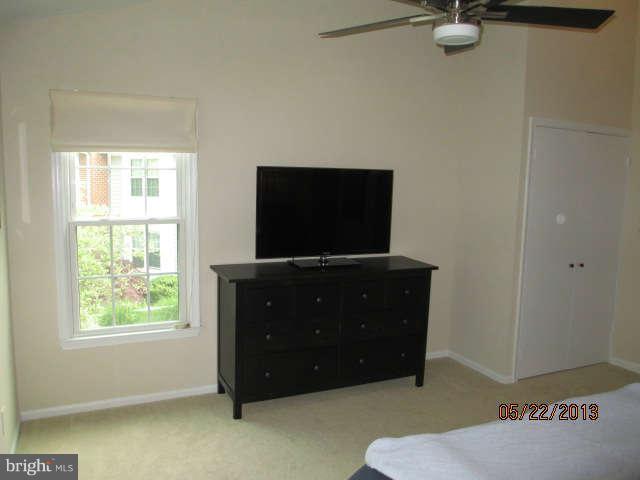 11154 Beaver Trail Court, Unit 11154 Reston, VA 20191 - Photo 15 of 25 Bedroom
