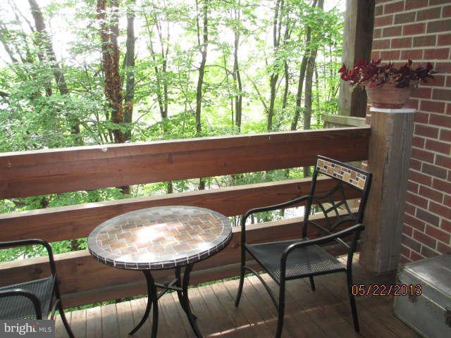 11154 Beaver Trail Court, Unit 11154 Reston, VA 20191 - Photo 19 of 25 Exterior (Rear)