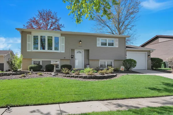 $340,000 | 5641 Dover Road, Oak Forest, IL 60452