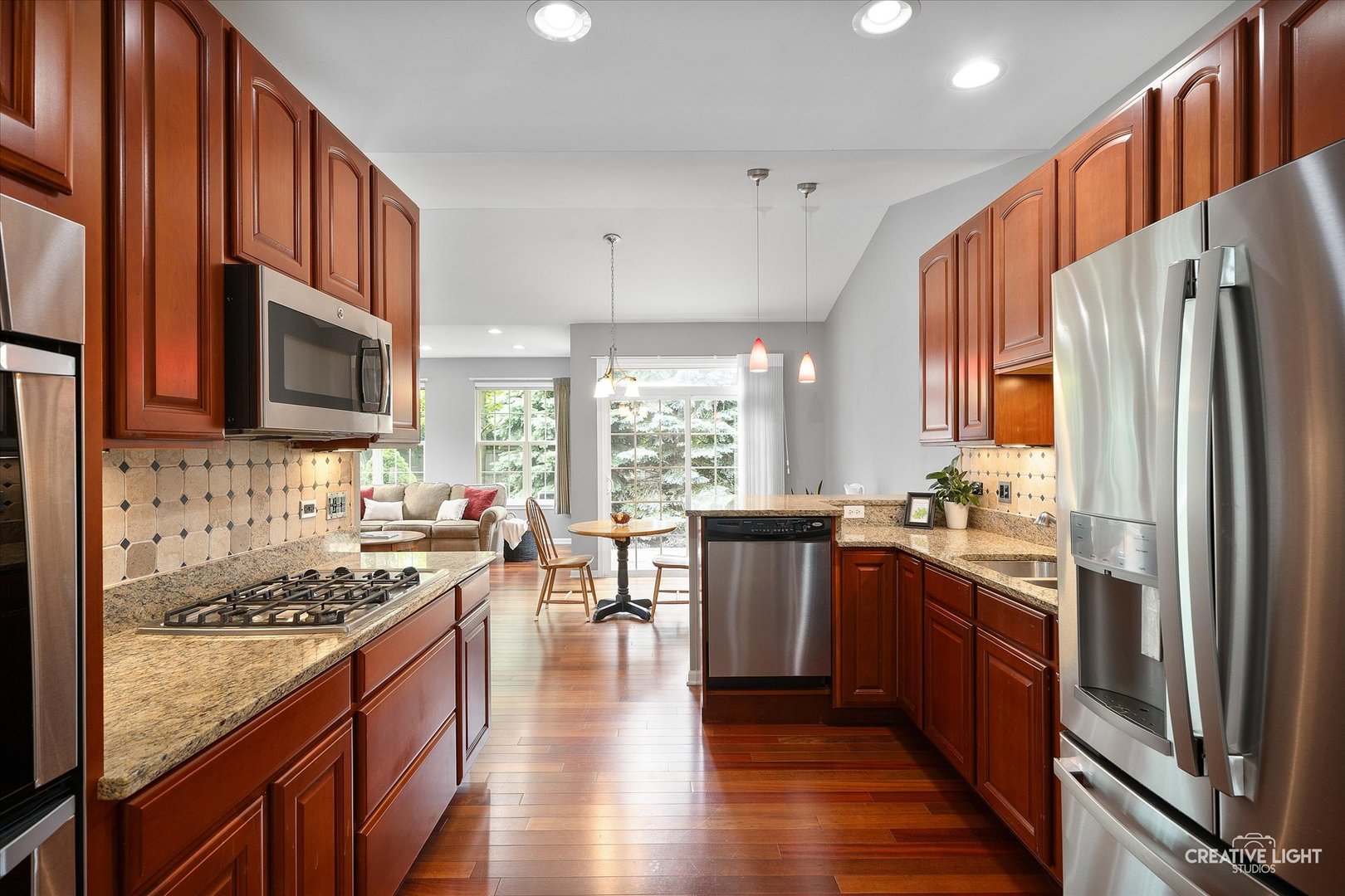 2924 Raleigh Court Naperville, IL 60564 - Photo 3 of 29