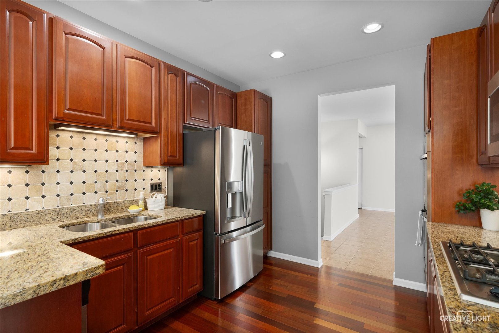 2924 Raleigh Court Naperville, IL 60564 - Photo 4 of 29