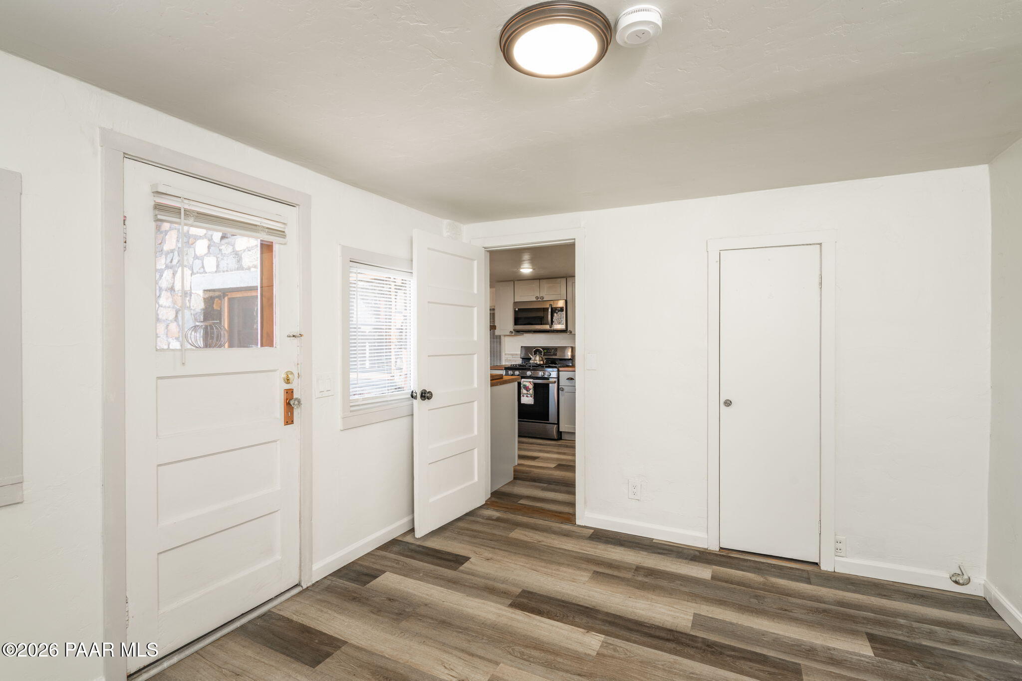 703 North Walnut Street Prescott, AZ 86301 - Photo 14 of 29 8-web-or-mls-703-n-walnut-st