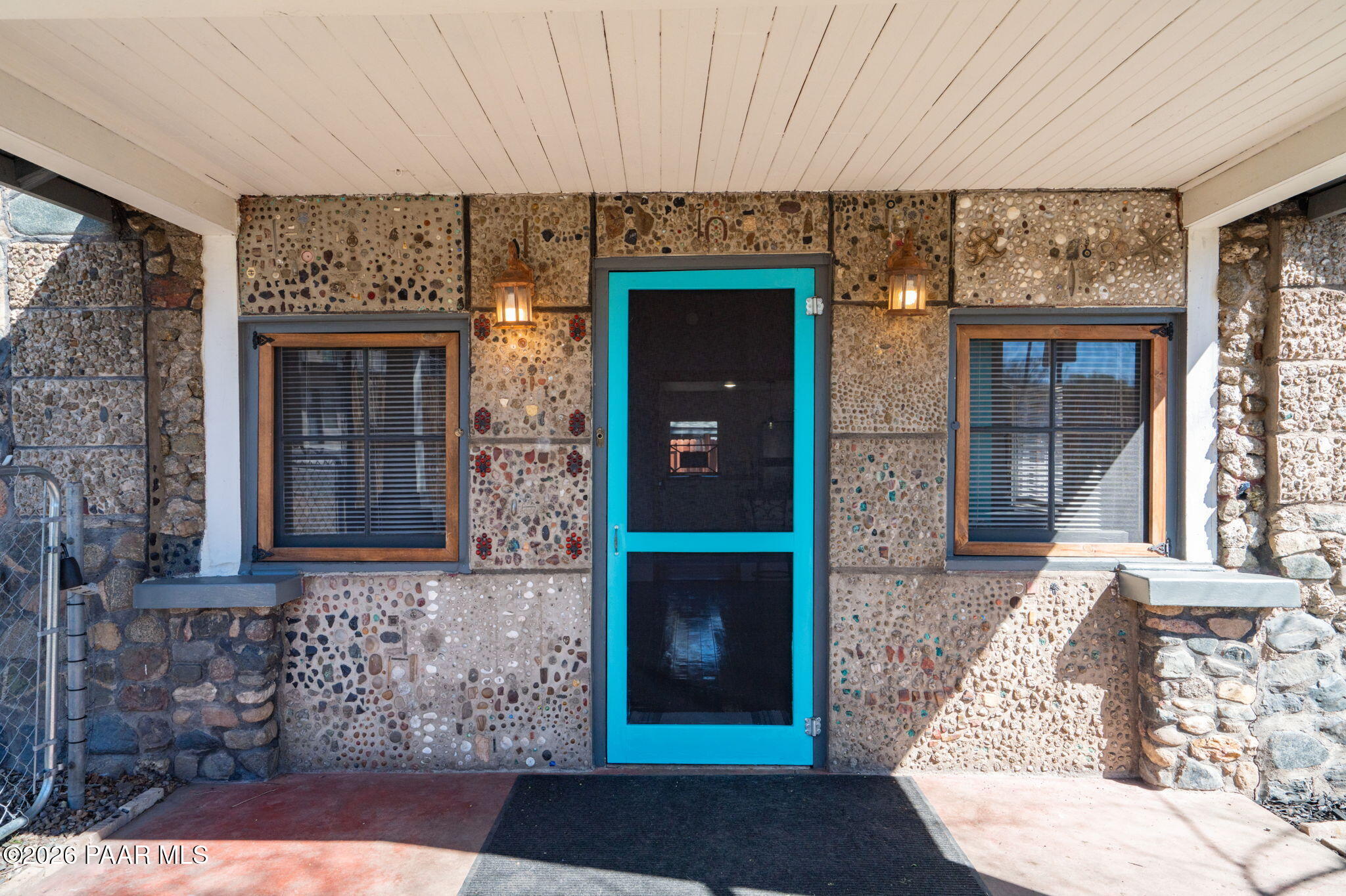 703 North Walnut Street Prescott, AZ 86301 - Photo 3 of 29 25-web-or-mls-703-n-walnut-st