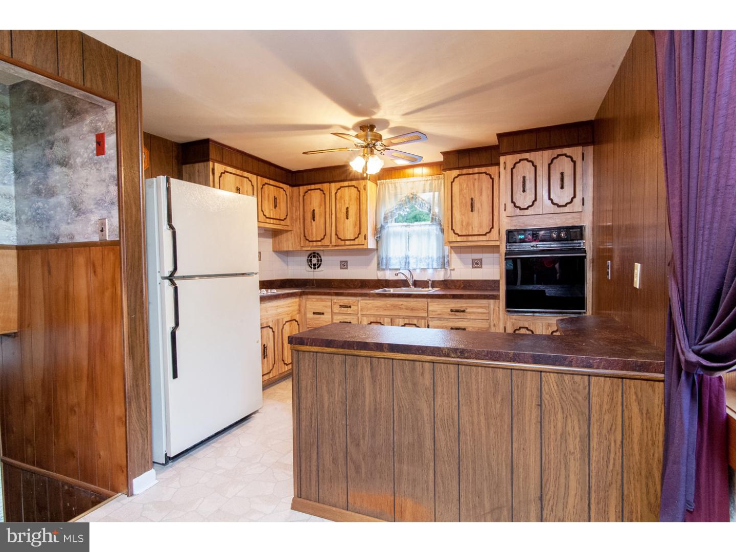 86 Midland Road Newtown, PA 18940 - Photo 9 of 21 Kitchen