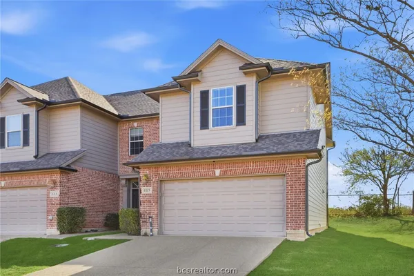 $245,000 | 1425 West Villa Maria Road, Unit 605, Bryan, TX 77801