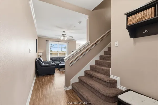 $245,000 | 1425 West Villa Maria Road, Unit 605, Bryan, TX 77801