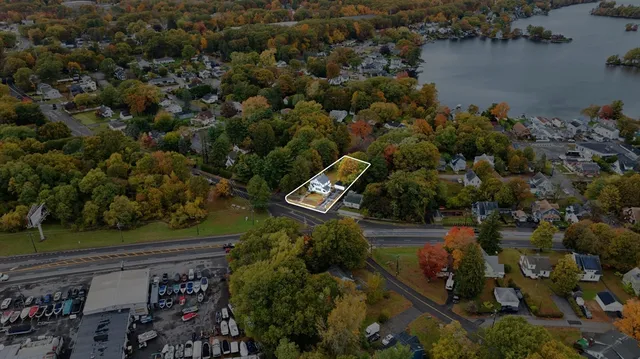 $450,000 | 589 Sunderland Road, Worcester, MA 01604