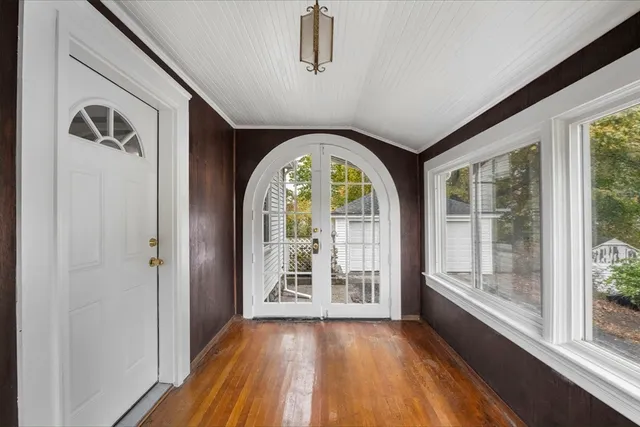 $450,000 | 589 Sunderland Road, Worcester, MA 01604