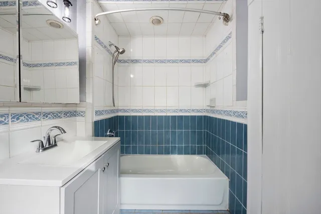 $450,000 | 589 Sunderland Road, Worcester, MA 01604