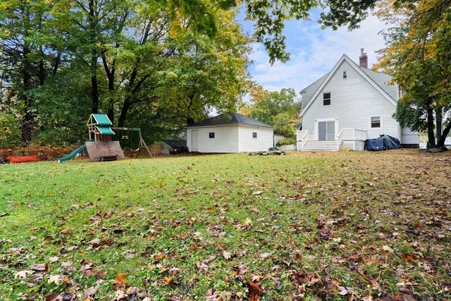 $450,000 | 589 Sunderland Road, Worcester, MA 01604