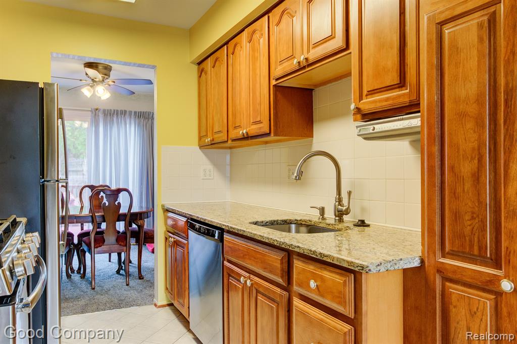 178 Manor Way Rochester Hills, MI 48309 - Photo 8 of 40