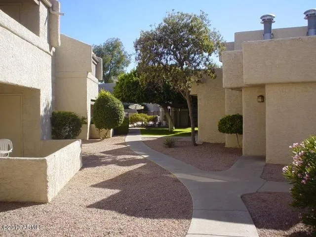 $1,495 | 4444 East Paradise Village Parkway North, Unit 214, Phoenix, AZ 85032
