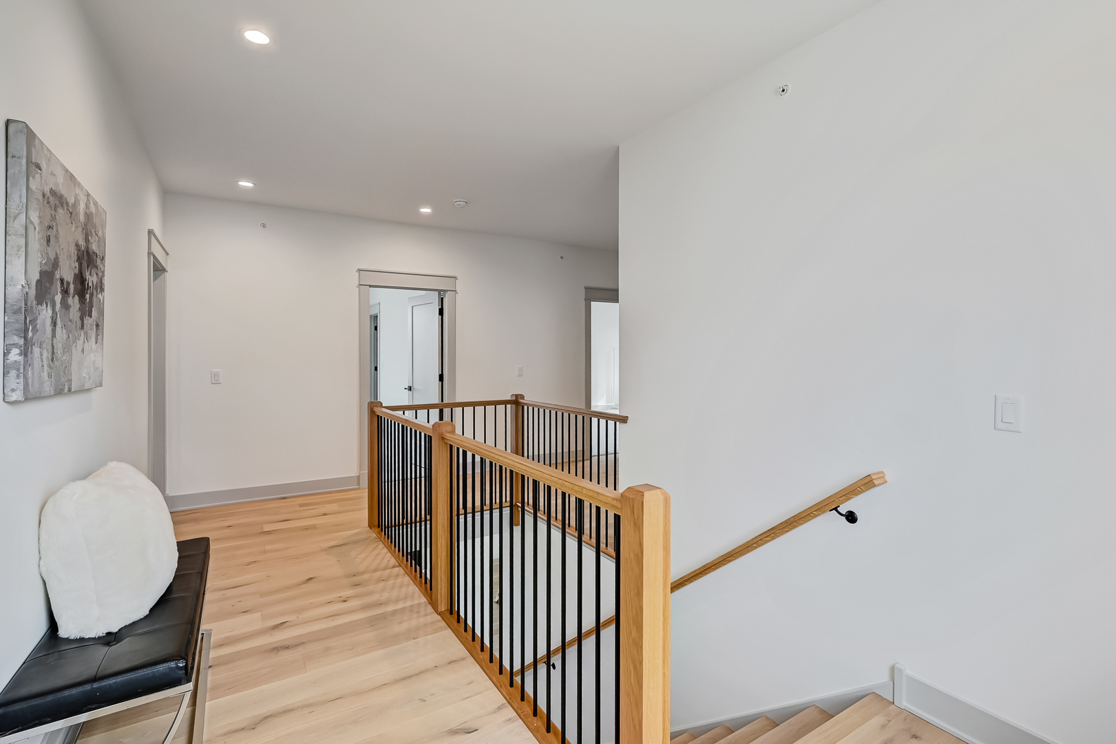 1205 Ridge Road Westmont, IL 60527 - Photo 11 of 25 a view of a hallway with wooden floor and entryway