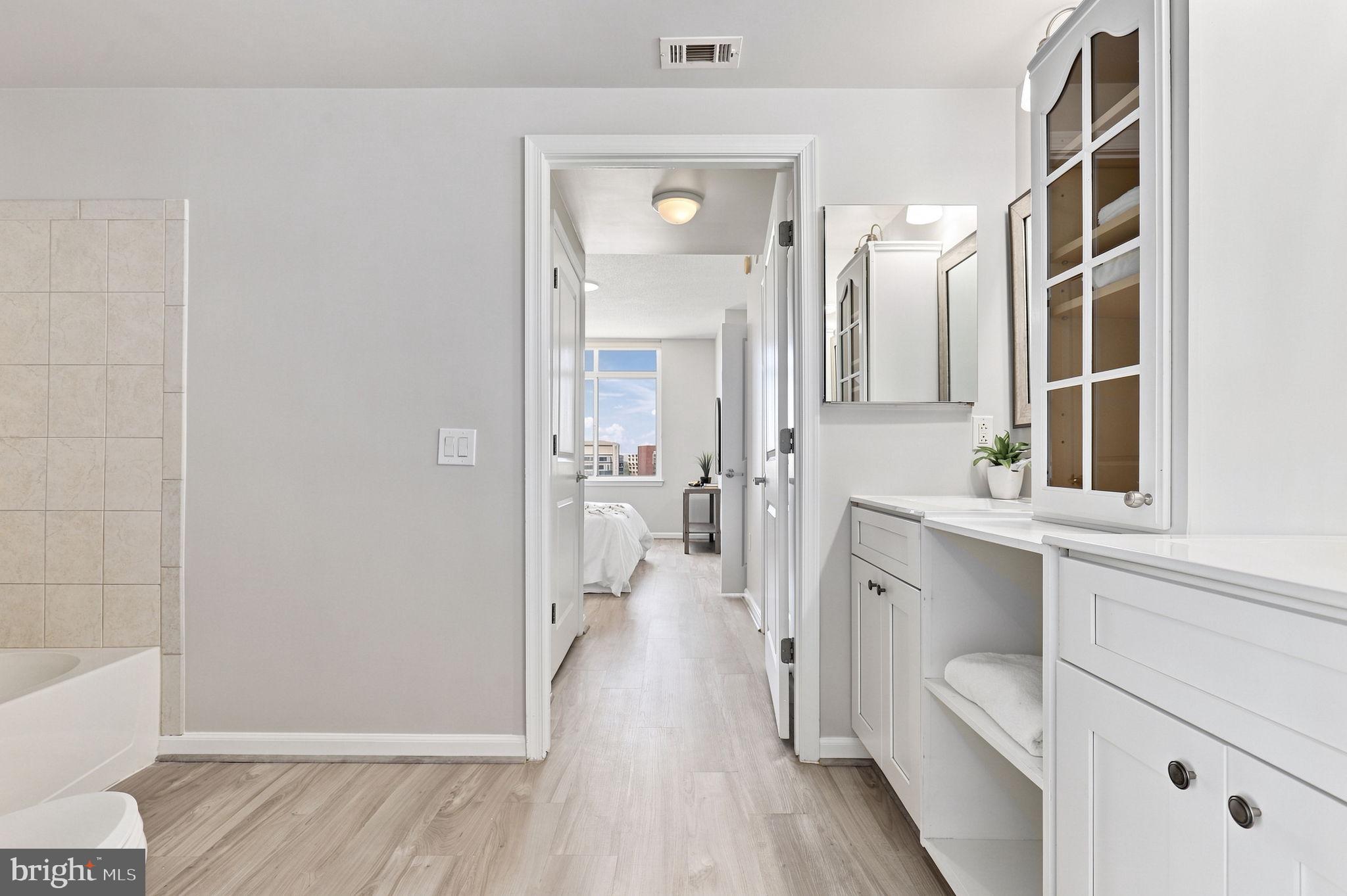 930 Wayne Avenue, Unit 1305 Silver Spring, MD 20910 - Photo 15 of 40 Gallery Image 15