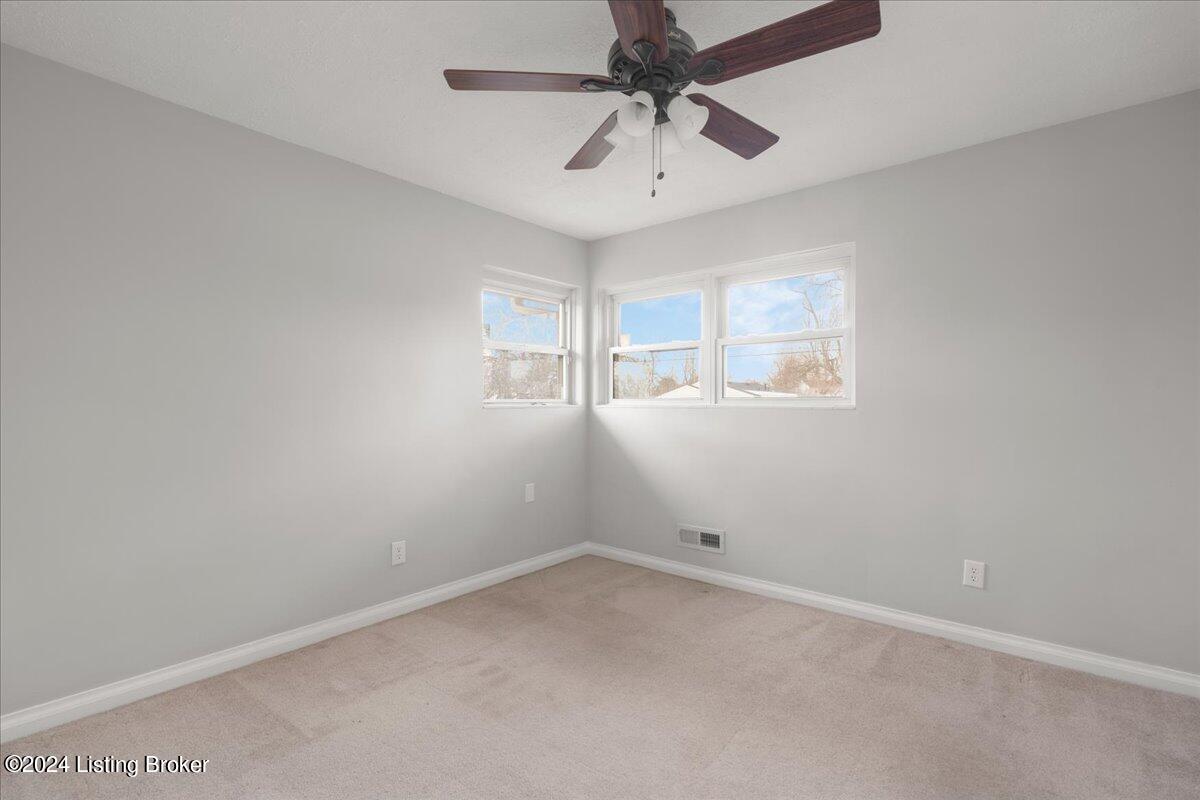 4701 Lynn Lea Road Louisville, KY 40216 - Photo 14 of 32 11-A7407512