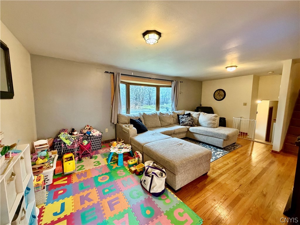 862 County Rte 25 Minetto, NY 13126 - Photo 13 of 37