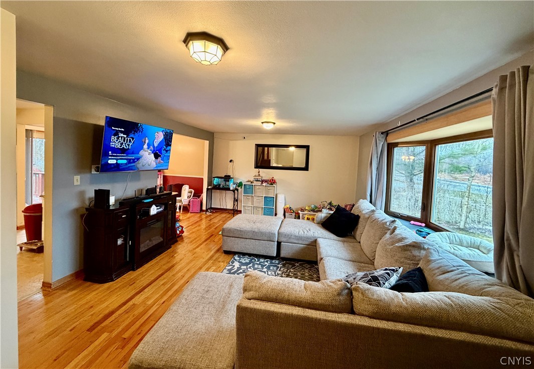 862 County Rte 25 Minetto, NY 13126 - Photo 14 of 37