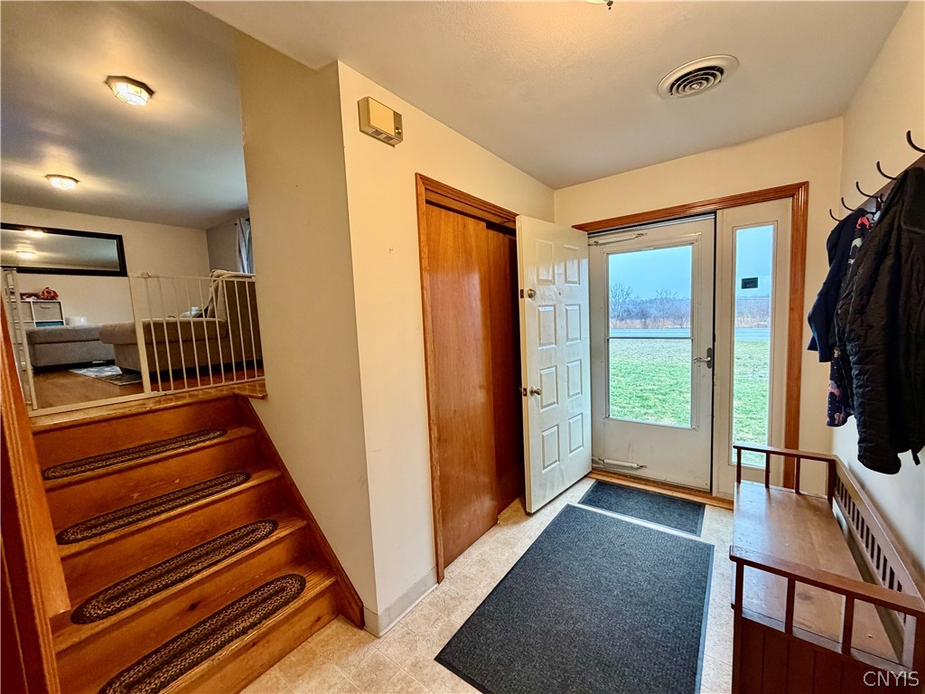 862 County Rte 25 Minetto, NY 13126 - Photo 7 of 37