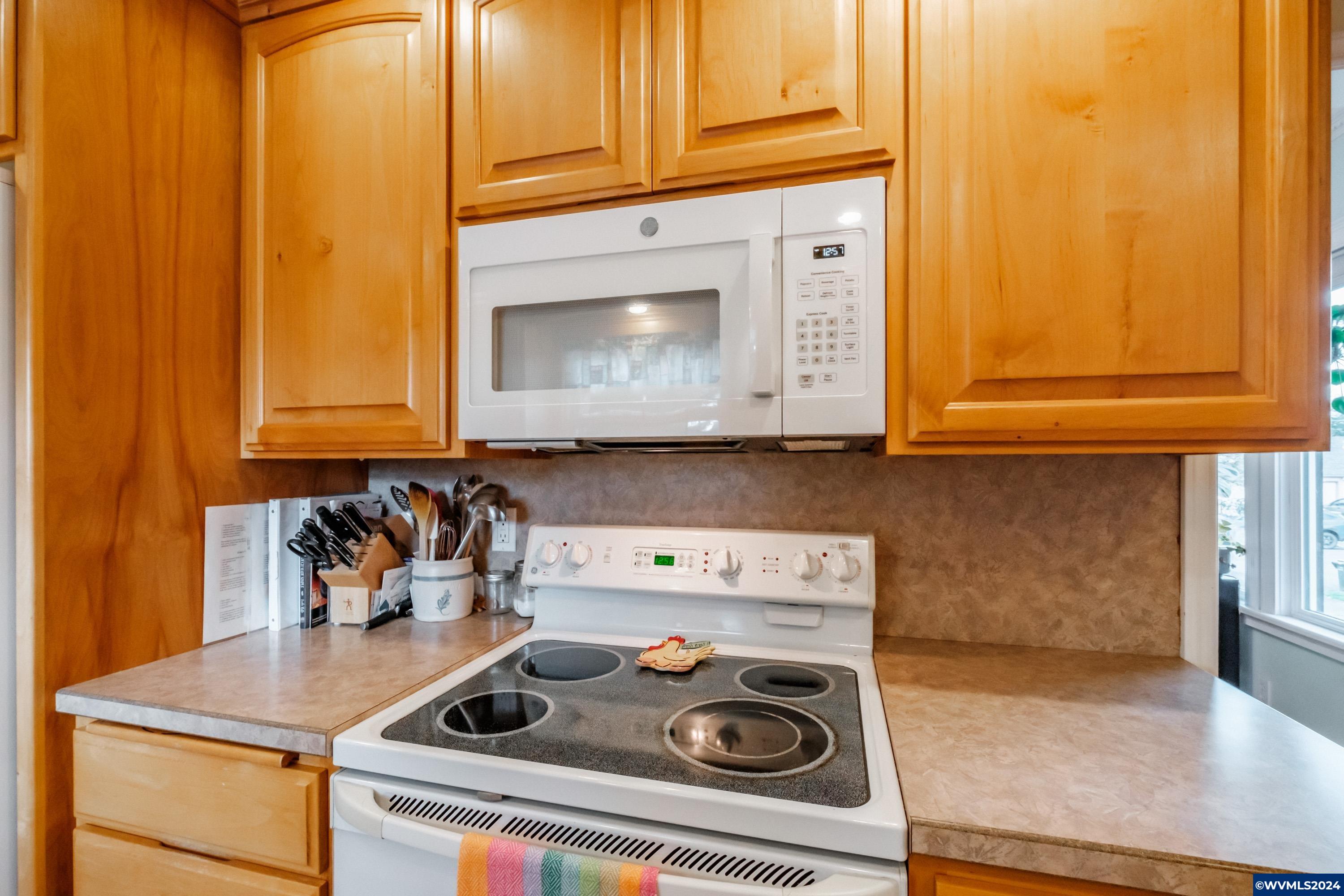 1026 Southwest 8th Avenue Albany, OR 97321 - Photo 12 of 39
